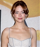 emma-stone-bugonia-premiere-in-new-york-city-027.jpg