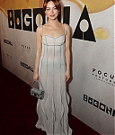emma-stone-bugonia-premiere-in-new-york-city-049.jpg