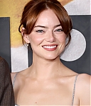 emma-stone-bugonia-premiere-in-new-york-city-054.jpg